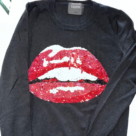 Markus Lupfer Designer BLACK SEQUIN Lips Sweater size S